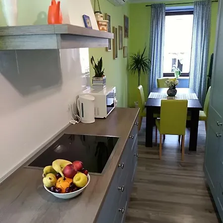 Flora Apartman Lovran