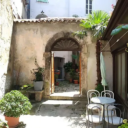 Apartman Flora Lovran